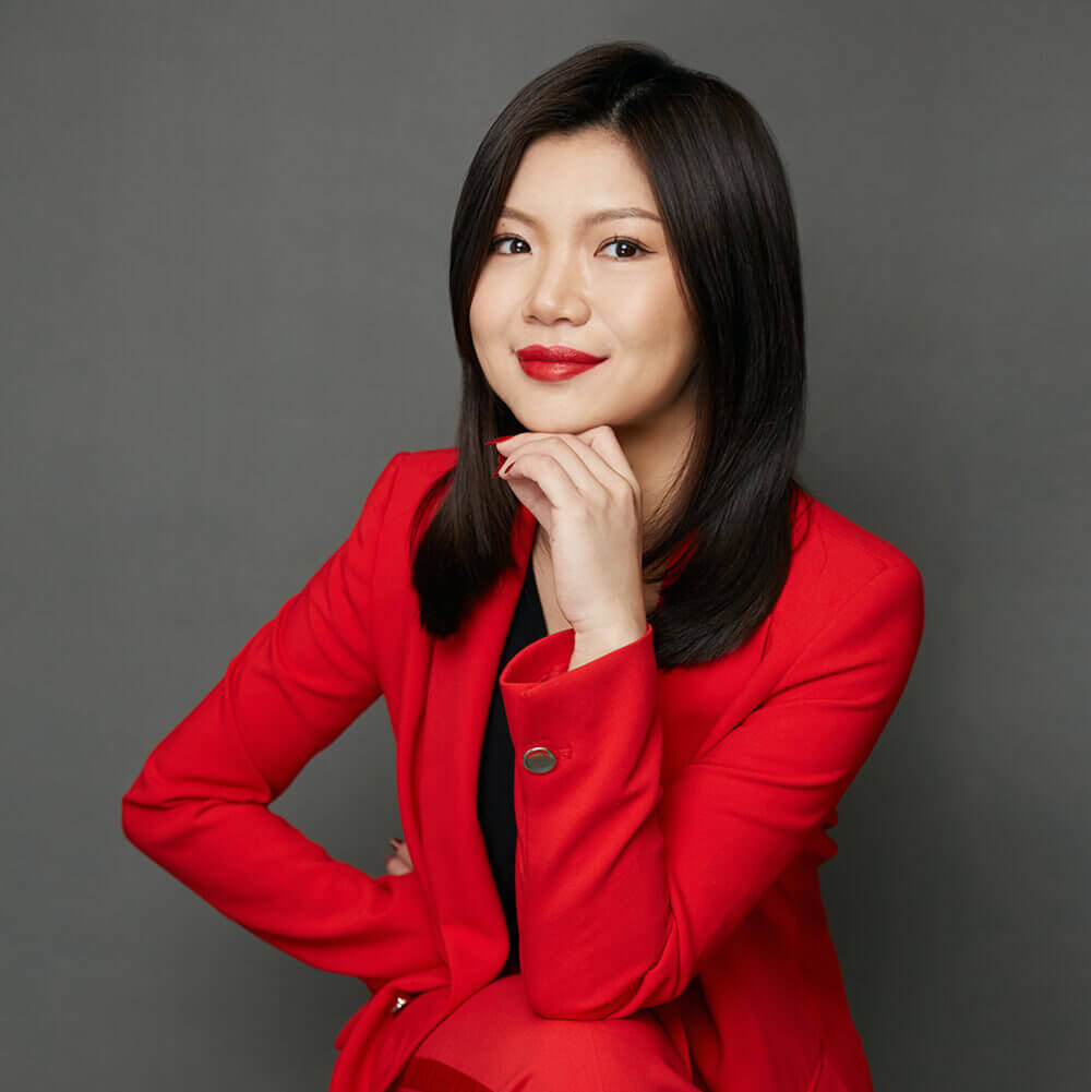 Lareesa Hu — Co-Founder and CMO of Robotist, neuro-branding strategist and serial entrepreneur